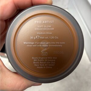 No 7 Soft Glow Cream Bronzer - Medium Glow- New in Package